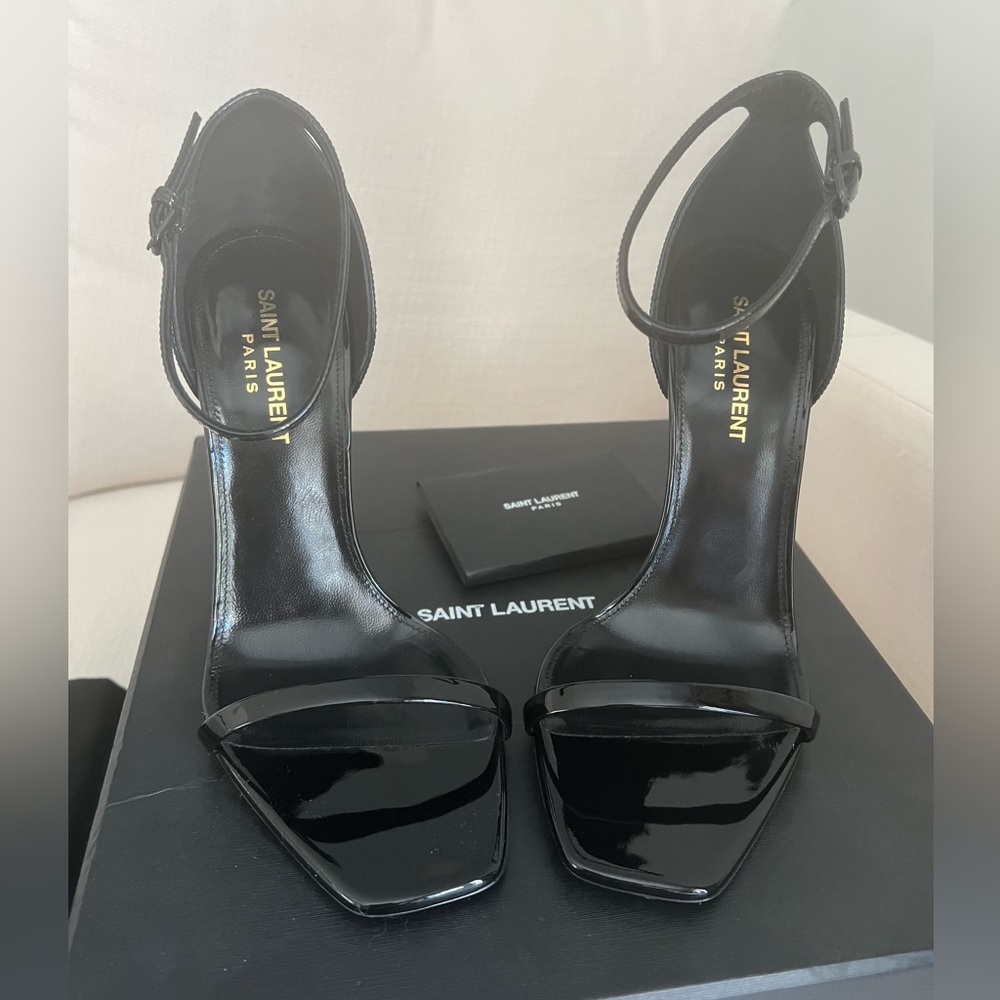 brand new size 38 EU- size 7 US Saint Laurent Black Opyum 110 heels.